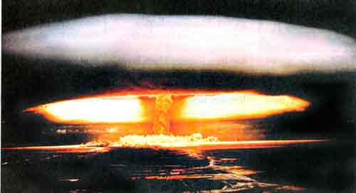 atom-bomb-explosion